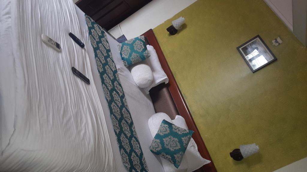Hotel Peace Park Panvel Exterior foto