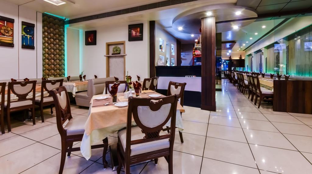 Hotel Peace Park Panvel Exterior foto