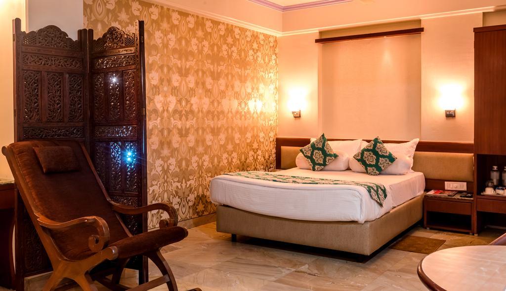 Hotel Peace Park Panvel Exterior foto